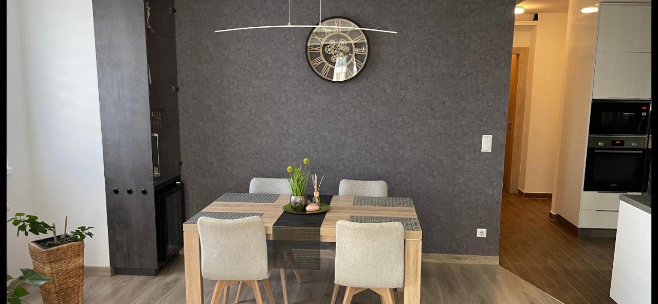 N.Cristian Apartment Boedapest Buitenkant foto