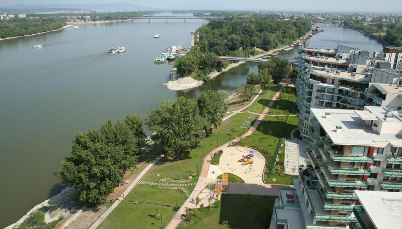 N.Cristian Apartment Boedapest Buitenkant foto