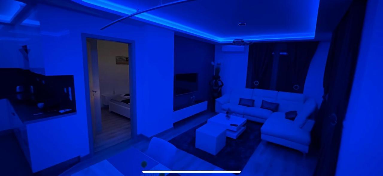 N.Cristian Apartment Boedapest Buitenkant foto