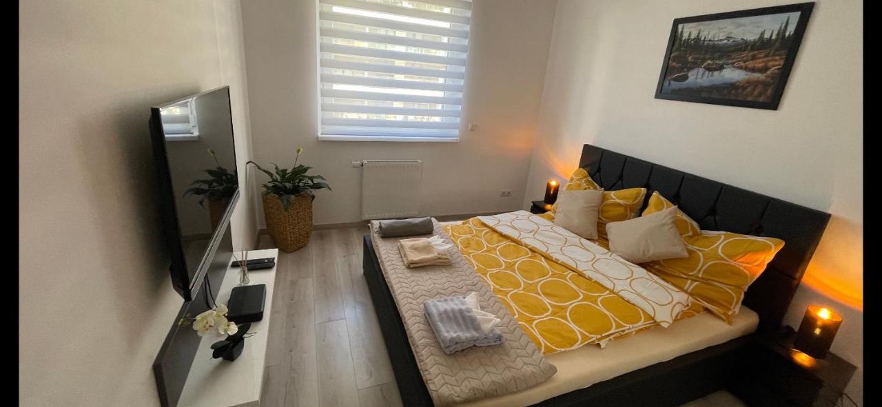 N.Cristian Apartment Boedapest Buitenkant foto