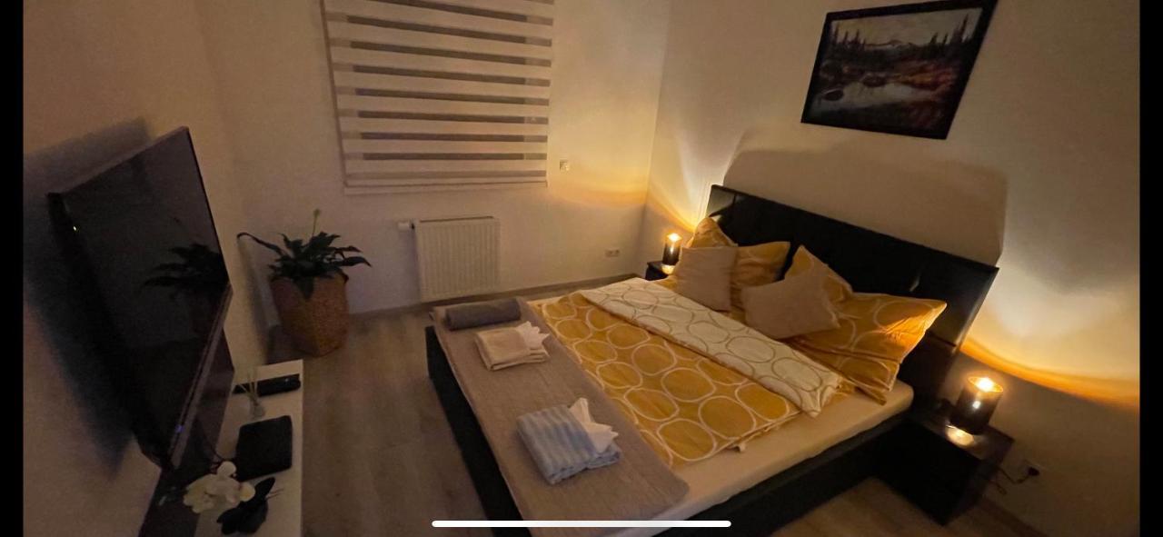N.Cristian Apartment Boedapest Buitenkant foto