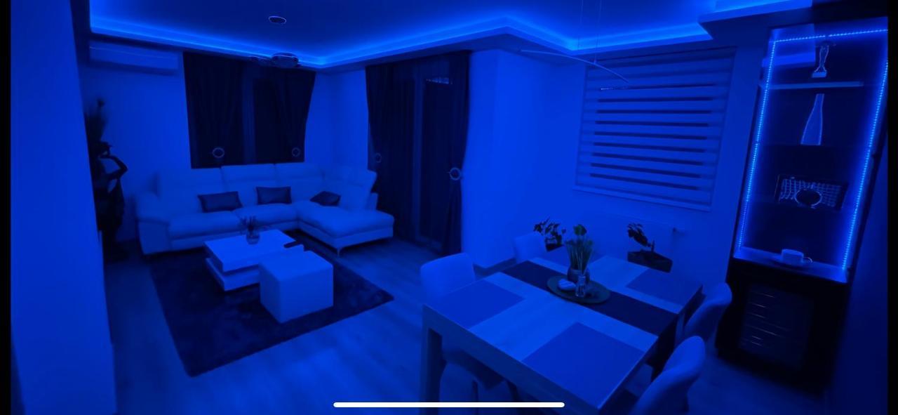 N.Cristian Apartment Boedapest Buitenkant foto